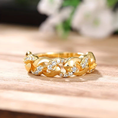 Elegant Gold Link Ring