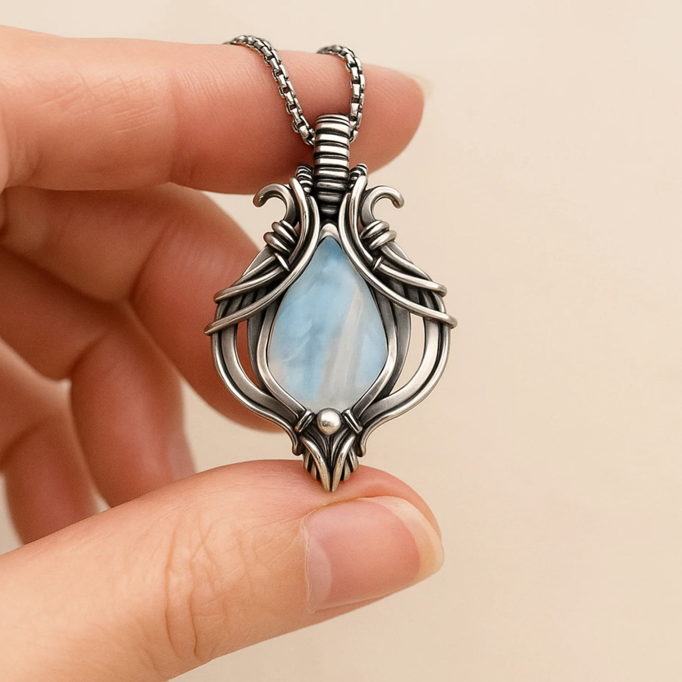 Blue Vintage Necklace in Silver