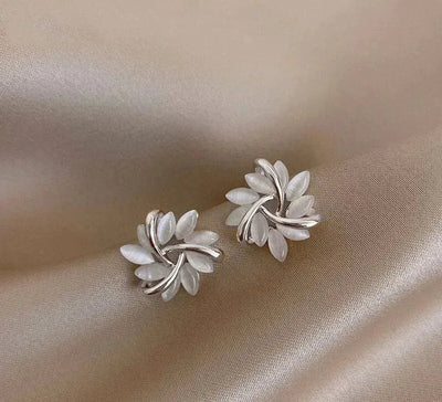 Elegant And Exquisite Opal Petal Circle Stud Earrings In Gold