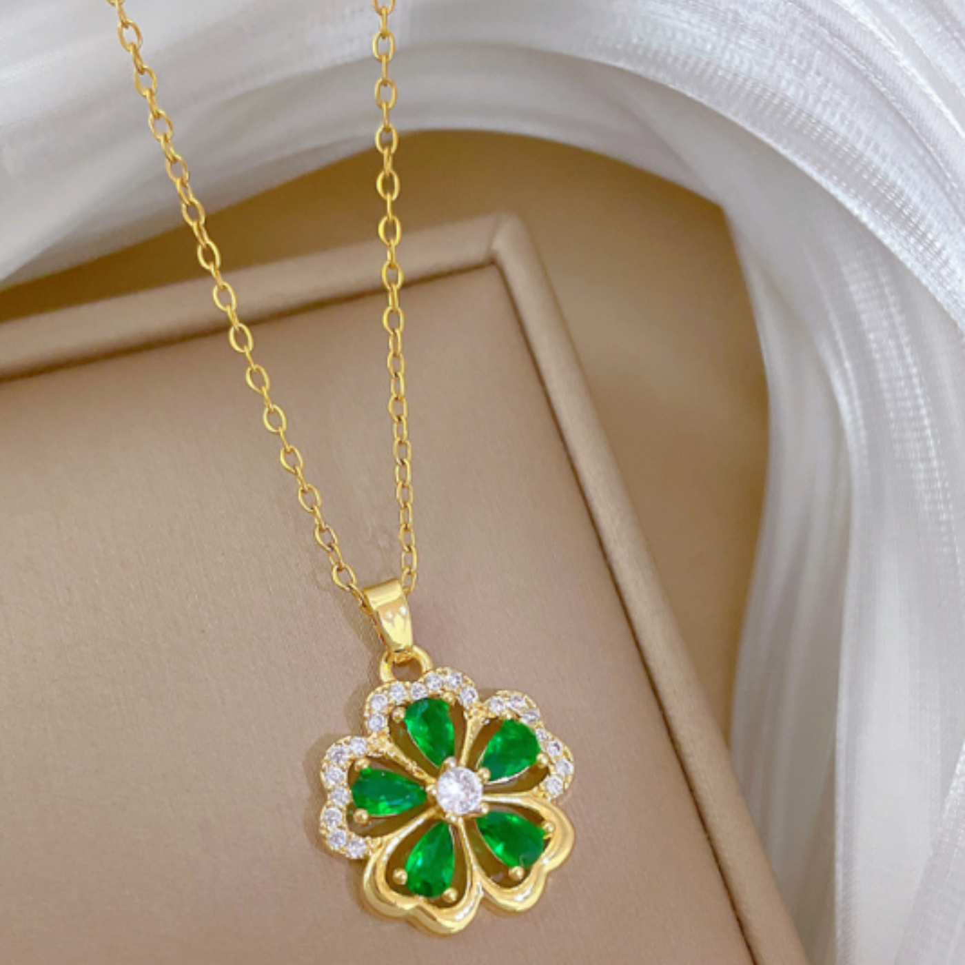 Green Clover Necklace